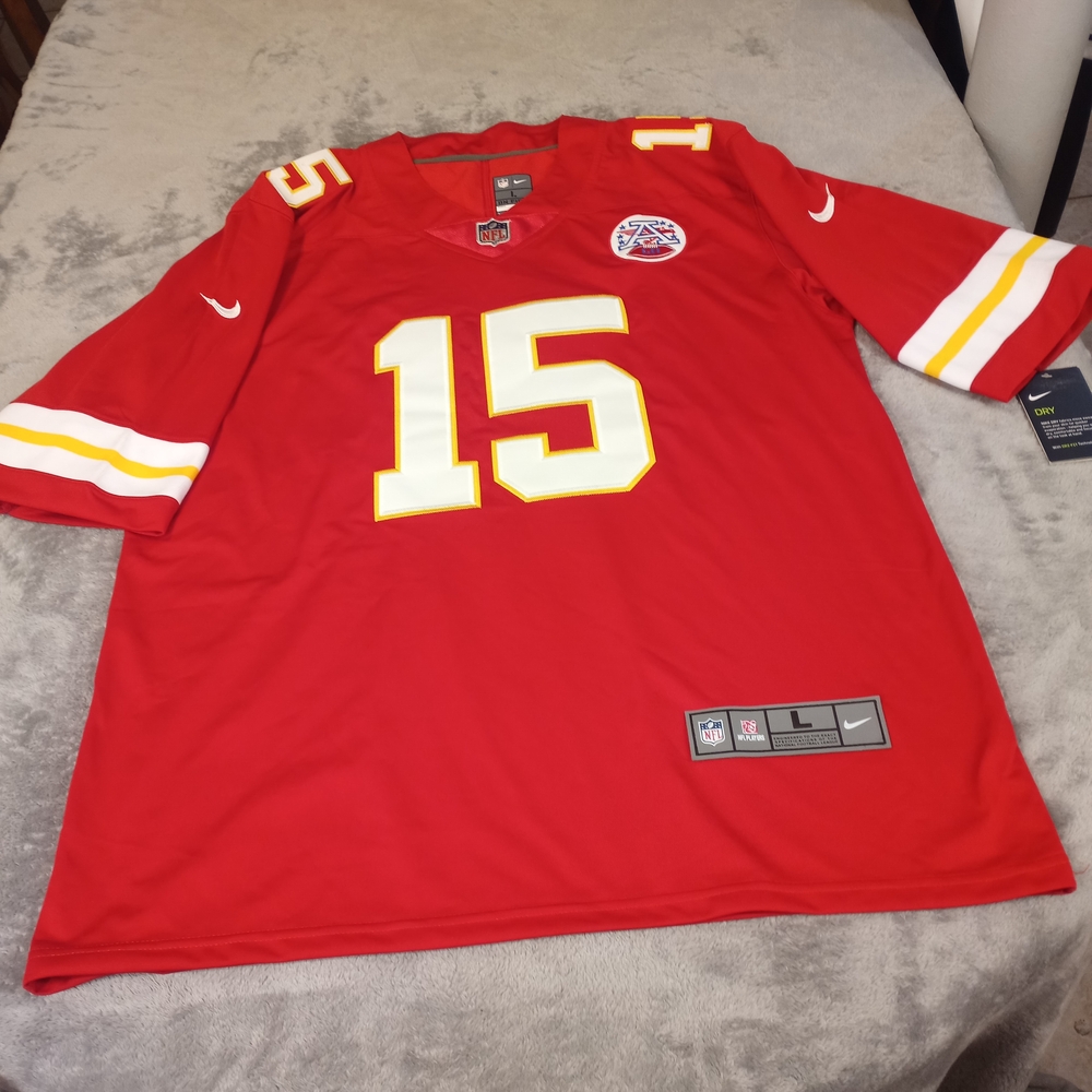 Nike NFL Kansas City Chiefs (Patrick Mahomes)Men's Game Football Jersey Large